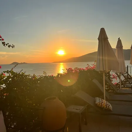 Willa Seafront, Sunset And Mountain View In Komurluk, Kalkan