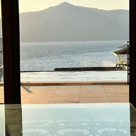 Seafront, Sunset And Mountain View In Komurluk, Βίλα *