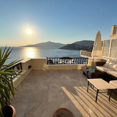 Βίλα Seafront, Sunset And Mountain View In Komurluk, Καλκάν